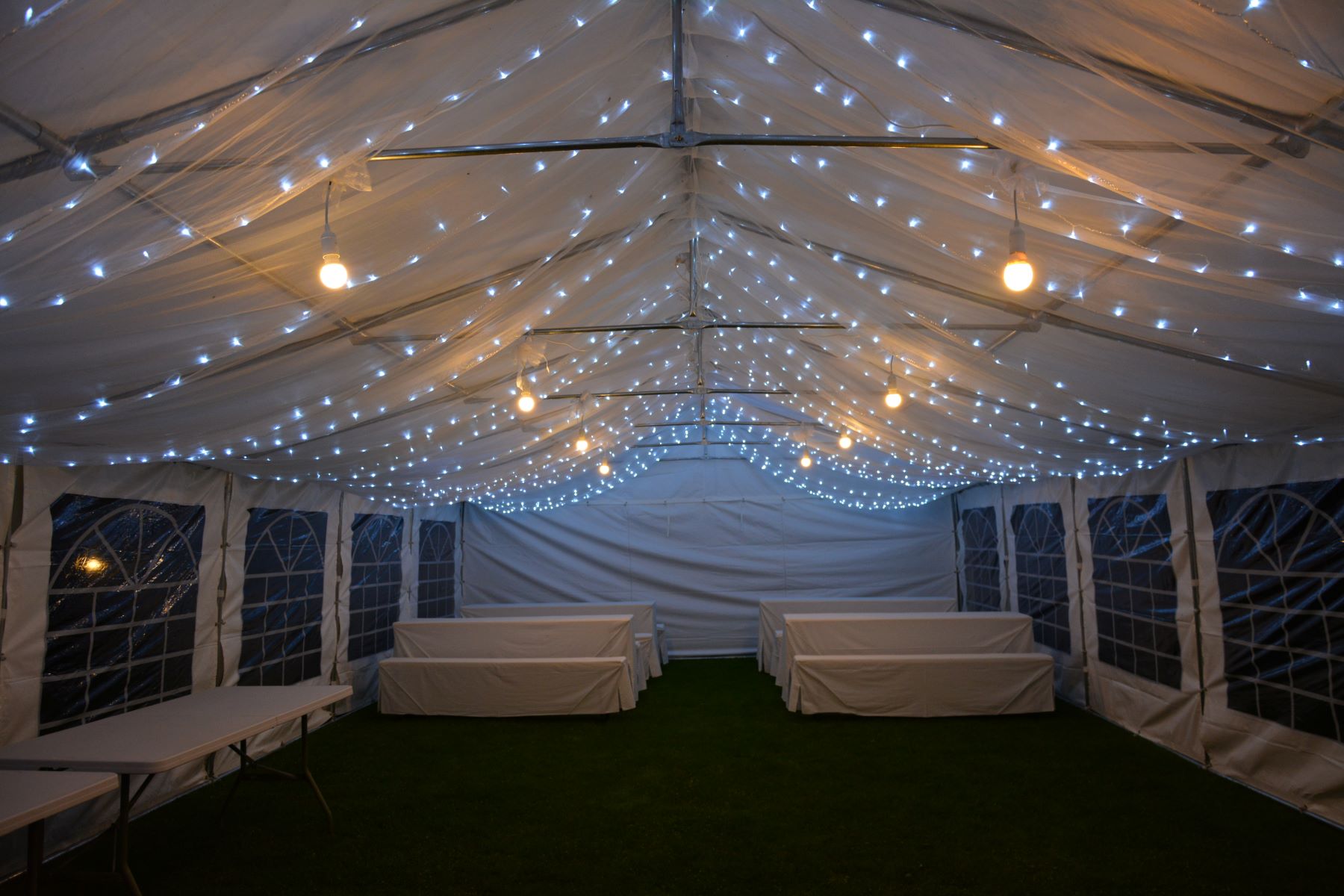 Párty stan u mlýna